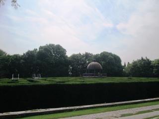 Il Parco giardino Sigurtà è un parco naturalistico di 60 ettari situato a Valeggio sul Mincio, in provincia di Verona, a 8 km da Peschiera del Garda_3